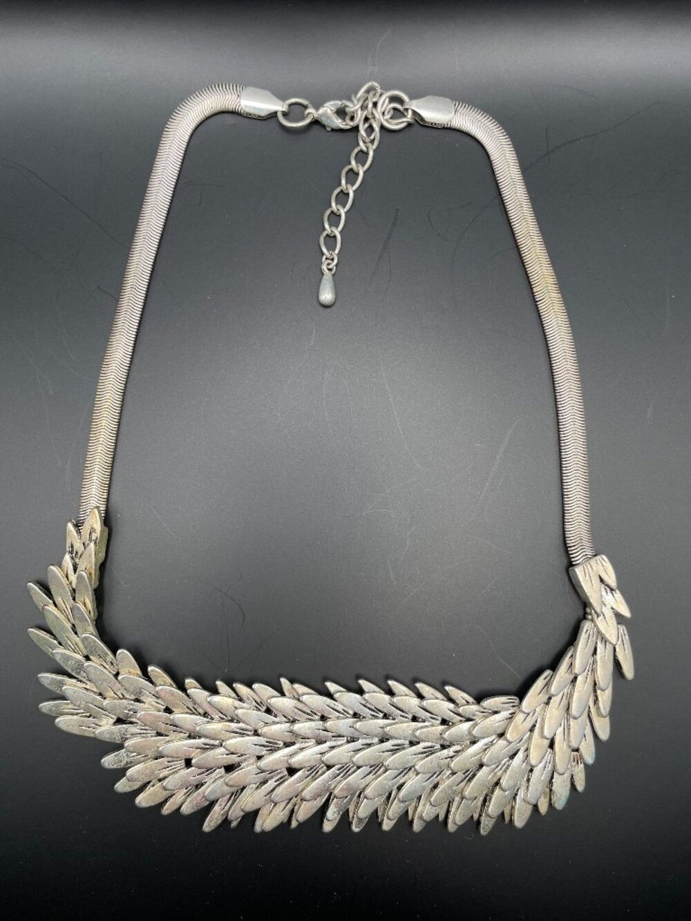 Silver Tone Leaf Collar Necklace Snake Chain Adjustable Lobster